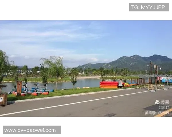 哈兰德分享休闲时光高尔夫球场上尽显运动魅力 哈兰德分享休闲时光高尔夫球场上尽显运动魅力