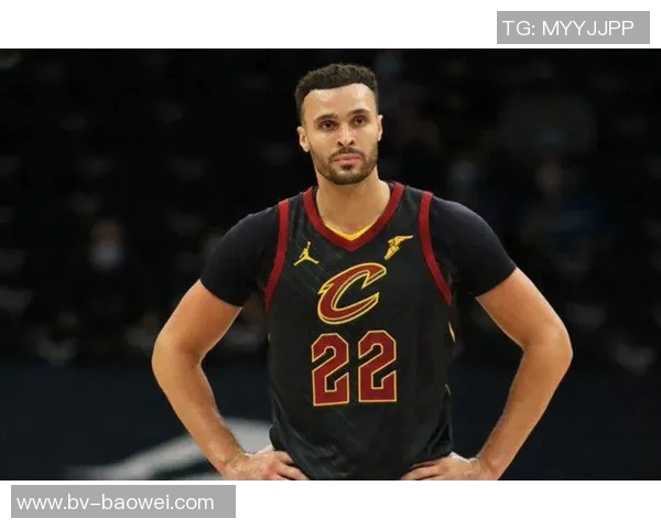 小南斯盛赞亨特如同莱昂纳德般出色表现助力全场胜利 小南斯盛赞亨特如同莱昂纳德般出色表现助力全场胜利