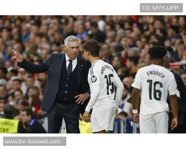 西媒报道皇马和枪手有意明夏引进扎伊尔埃梅里巴黎报价高达9000万欧