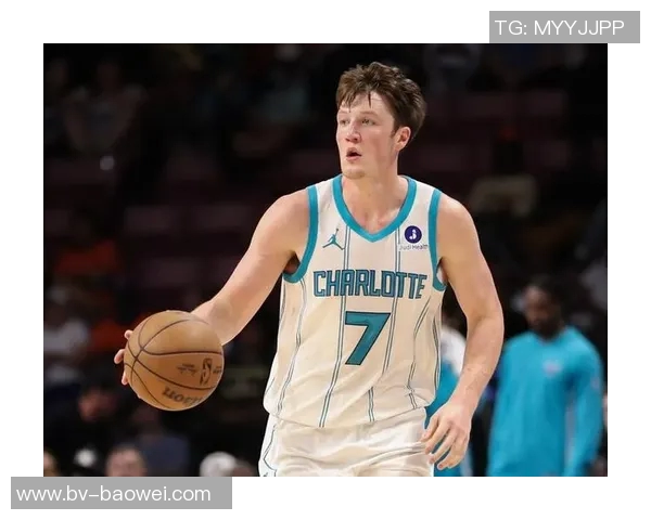 克尼佩尔表现起伏不定10投仅中3收获8分4板3助2帽并有5次失误 克尼佩尔表现起伏不定10投仅中3收获8分4板3助2帽并有5次失误