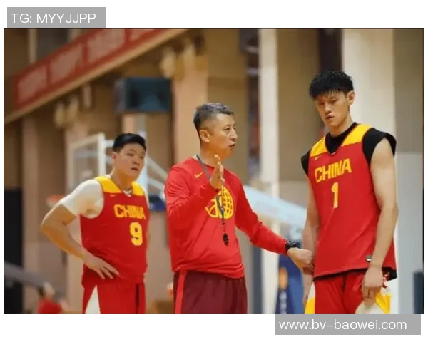 曾凡博再度受伤紧急送医检查球迷为其健康担忧